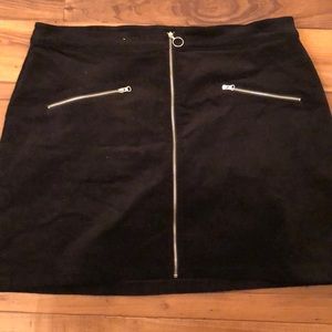 Rue 21 (plus size) black skirt